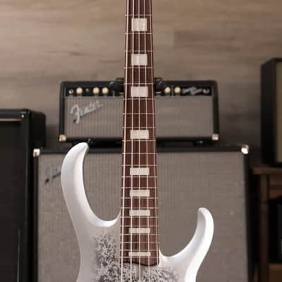 Ibanez BTB25TH5SLM 5-String Bass Guitar - Silver Blizzard Matte image 4