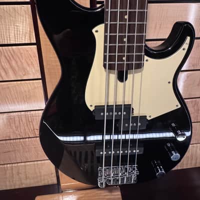 Yamaha BB435-BL 5-String 2010s - Black image 5