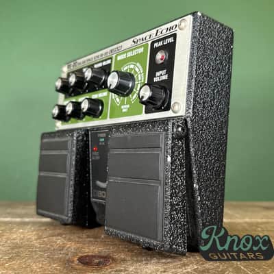 Boss RE-20 Space Echo 2007 - Present - Green