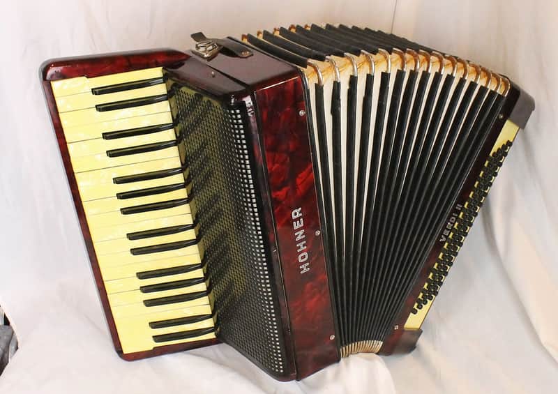 8034 - Merlot Hohner Verdi II  Piano Accordion MM 34 80 image 1