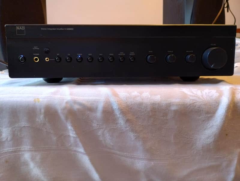 NAD C 326BEE stereo integrated amplifier in very good condition - 1980's image 1