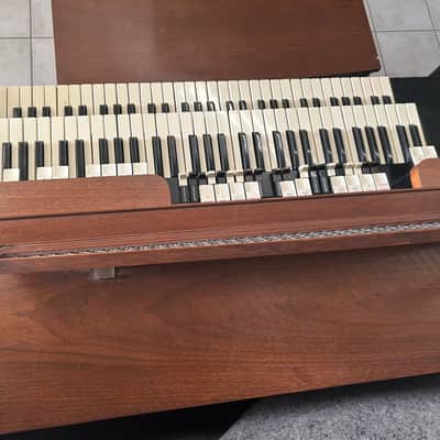 Hammond Organ, with Premium Internal Speakers & Bench image 13