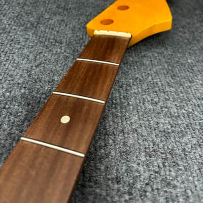 Electric bass guitar neck/T 2025020502 (21frets  ) maple/Purple core wood image 4