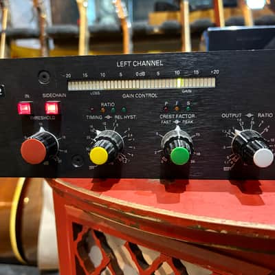 GML 8900 Stereo Dynamic Gain Control Compressor image 2