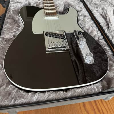 Fender American Ultra Telecaster with Rosewood Fretboard 2019 - 2025 - Texas Tea image 2