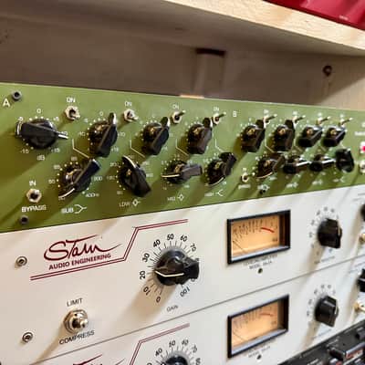 IGS Audio IQ Double qualizer stereo 4 band parametric equalizer c 2020 - Black EQ EQP-1s image 3
