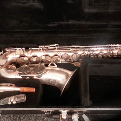 King Zephyr vintage silver alto saxophone with case and mouthpiece Serviced image 2