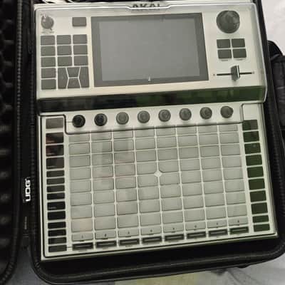 AKAI Force + 2TB SSD + Decksaver + UDG Case image 10