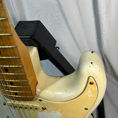 Fender Standard Stratocaster White 2005 MiM imagen 4