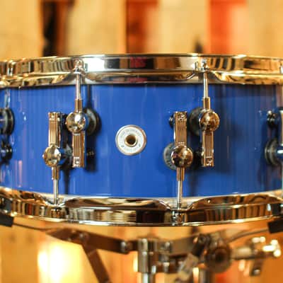 Sonor 14x5.5 SQ2 Thin Birch Solid Blue High Gloss Snare Drum image 3