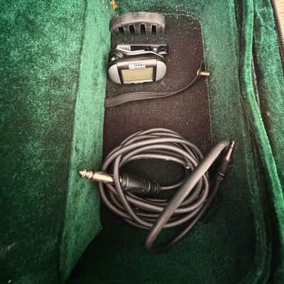 Yamaha YEV-104NT Electric Violin image 9