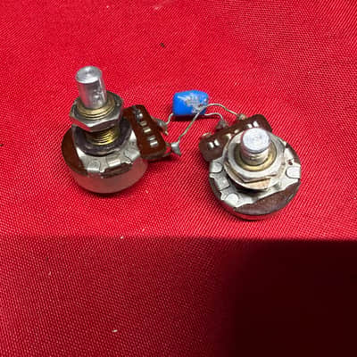 1989 Fender P bass CTS pots image 3