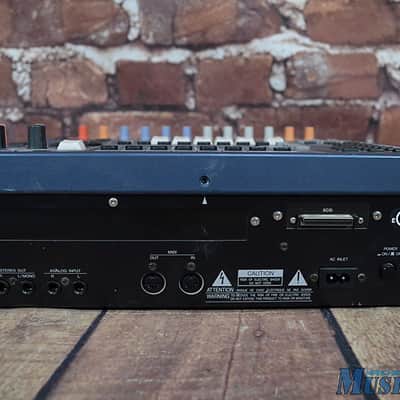 Yamaha SU700 Sampler Sequencer Workstation image 2