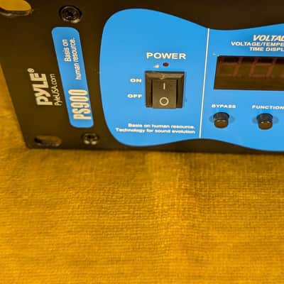 Pyle PS900 Audio/Video AC Power Conditioner Black/Blue image 2