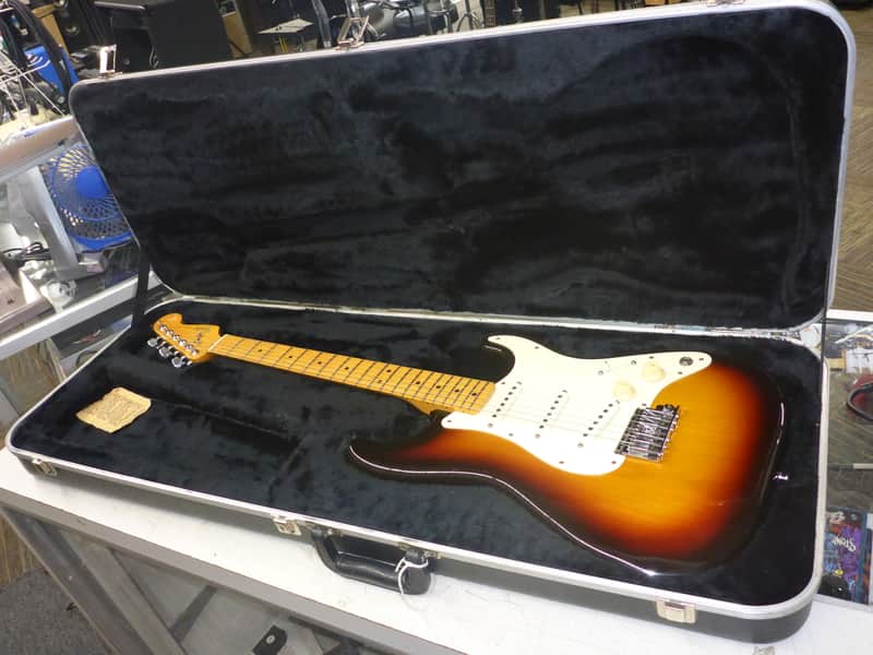 Fender " Dan Smith " 2 Knob SSS Stratocaster w/Case 1983 - Tobacco Burst image 1