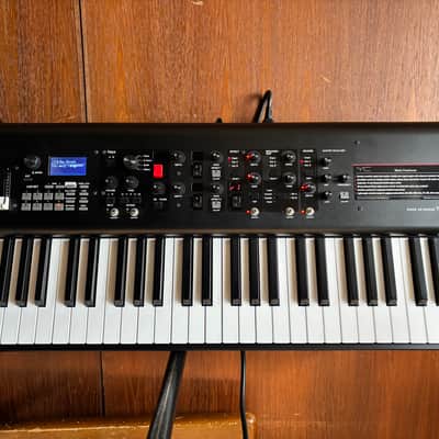 Yamaha YC73 73-key Stage Keyboard w/ gig bag image 3