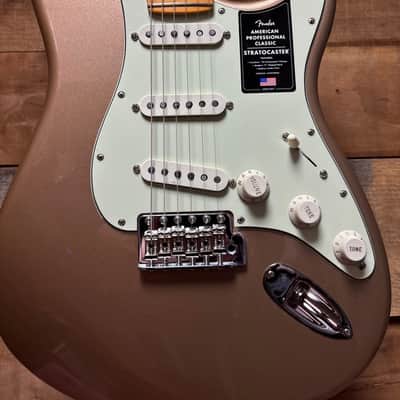 Fender American Pro Classic Strat MP Firemist Gold w/bag image 2