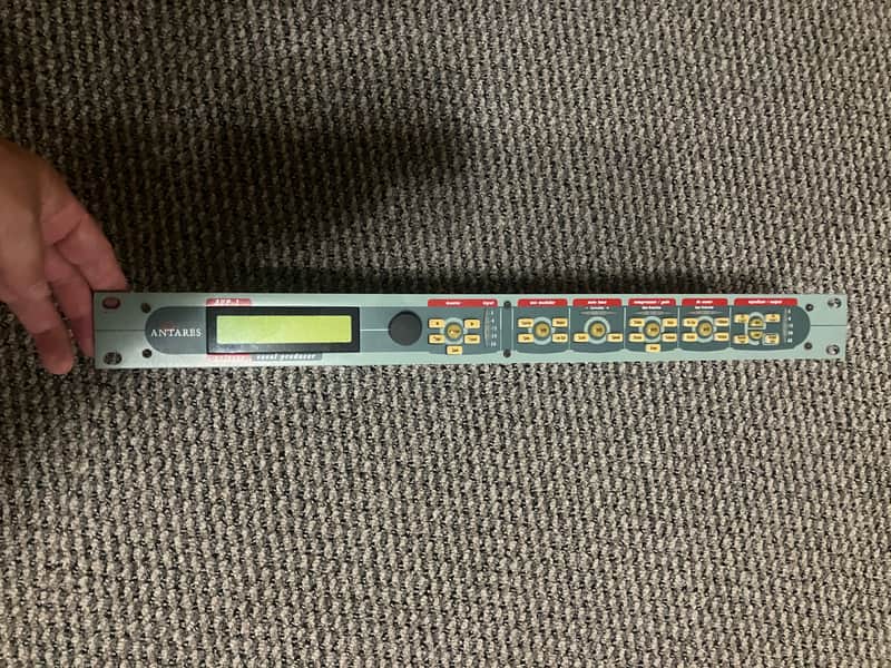 Antares AVP-1 Vocal Producer 2010s - Green
