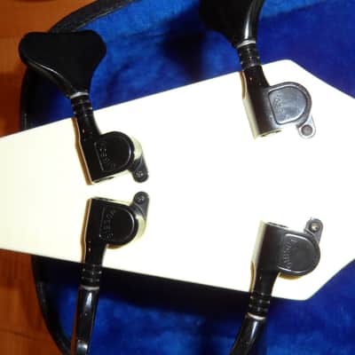 Gibson  IV Bass 1987 Pearl White image 5