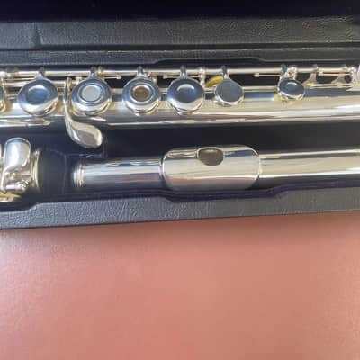 Vintage 1925 W.S Haynes Solid Silver Flute, French (open) Keys, New Pads; with Case image 4