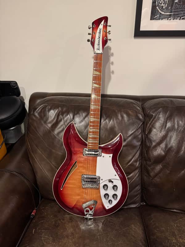 Rickenbacker 381/V69 1995 - 2011 - Fireglo image 1