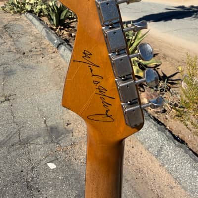 Fender Mike McCready Signature Stratocaster 2023 - Present - 3-Color Sunburst Relic image 4