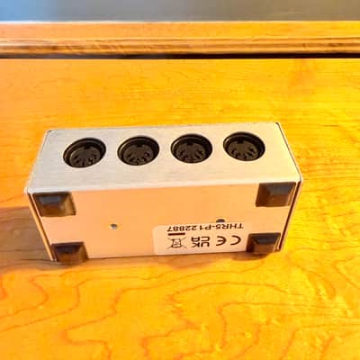 Kenton Thru-5 MIDI Thru Box image 7