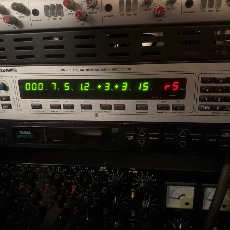 1980-1998 Klark Teknik DN780 Digital Reverberator / Processor …