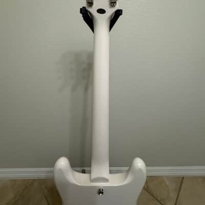 Epiphone Crestwood Custom Tremotone 2020 - Present - Polaris White image 6