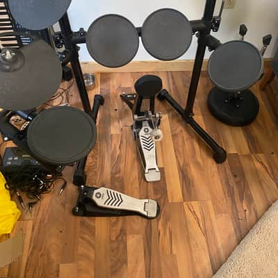 Yamaha DTX-100 Electronic Drum Set with DTX-500 module image 1
