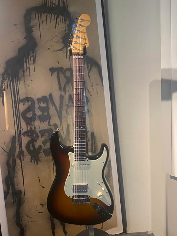 Fender Stratocaster Deluxe USA 2006 - Sunburst image 1