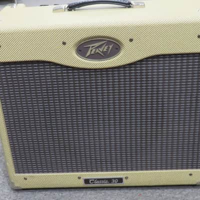 Peavey Classic 30 II 2-Channel 30-Watt 1x12" Guitar Combo - Tweed image 2