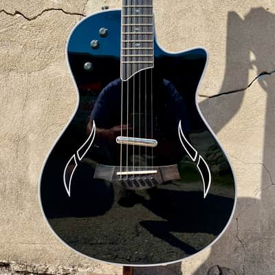 Taylor T5z Standard with Sitka Spruce Top 2014 - Present - Black image 3