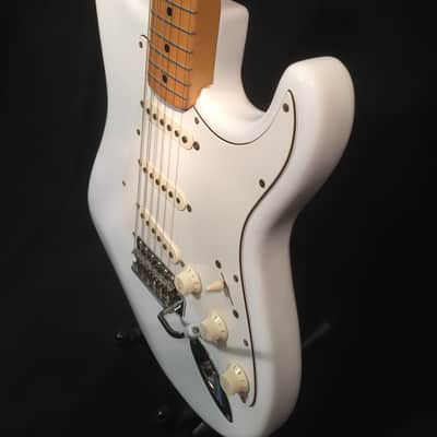 Fender 67 Reissue Stratocaster STB-67 1995 White - Rare model image 6