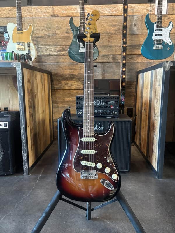 Fender American Professional II Stratocaster - Three Tone Sunburst imagen 1