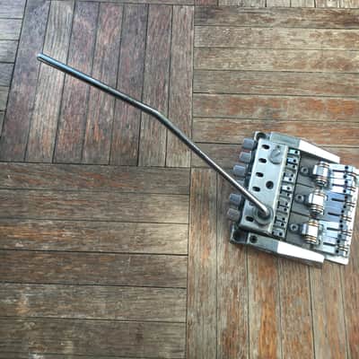 Washburn  Tremolo System Chrome image 2