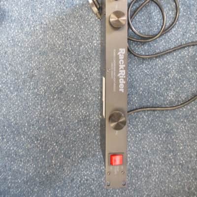 Furman RackRider RR-15 Conditioner With lights image 4