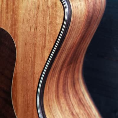 724ce Grand Auditorium / V-class Acoustic-Electric Guitar - Natural Hawaiian Koa image 17