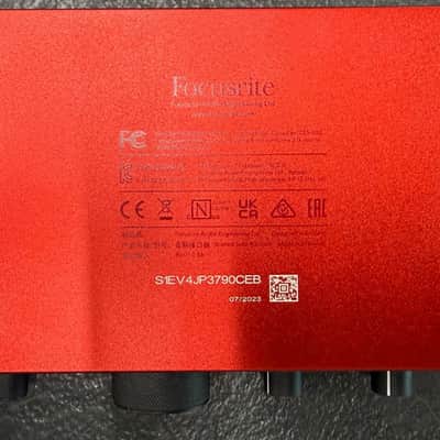 Focusrite Scarlett Solo 4th Gen USB-C Audio Interface Red 2-In/2-Out image 4