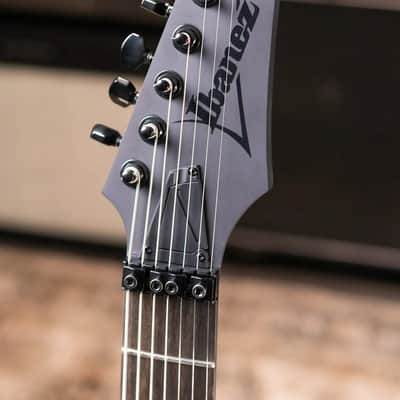 Ibanez K7YIN James "Munky" Shaffer Signature 7-String Electric Guitar - Matte Black with Gig Bag image 6