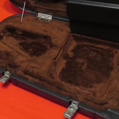 Vintage 1980s Peavey USA Contour Case For T-60 T-25 T-26 T-27 Guitars - Deluxe Interior - (PC/01) image 4