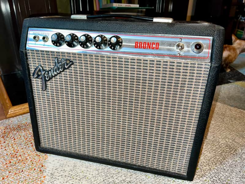 1973 Silverface Fender Bronco 6-Watt 1x8" Guitar Combo Amp - Very Good