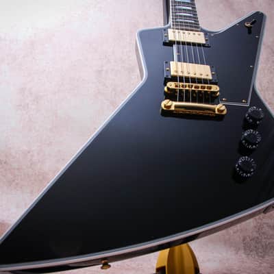 GIBSON USA Custom Shop Explorer Custom "Ebony Gloss + Ebony" (2024) image 4