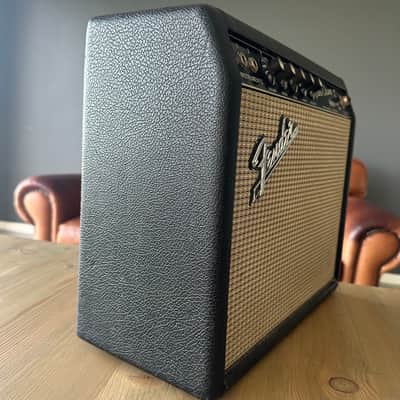 1966 Fender Vibro Champ - Original Clean image 4