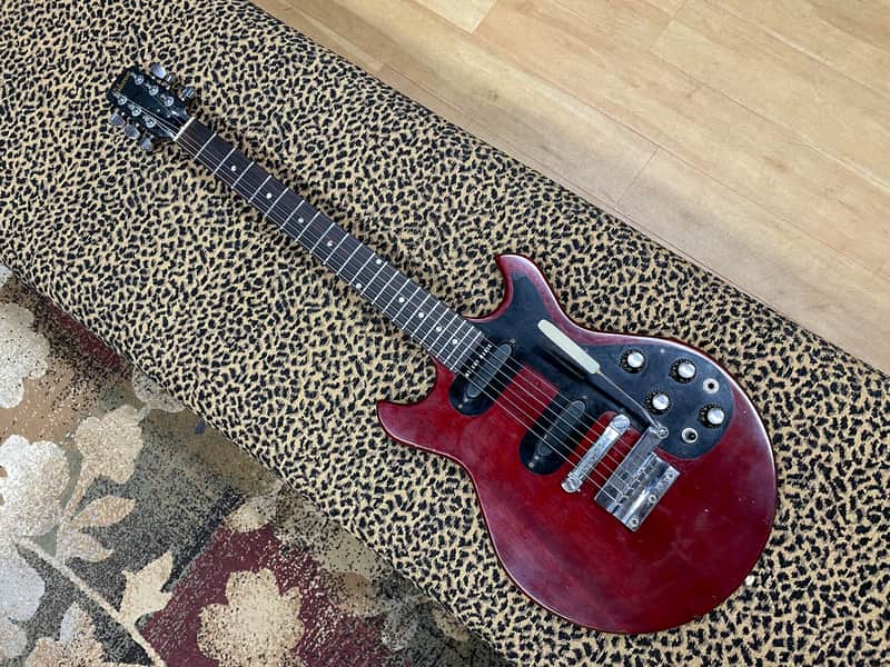 Gibson Melody Maker D With Vibrola 1966 - Cherry