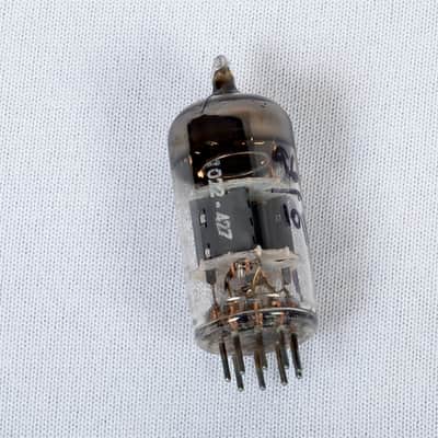Vintage Knight-Branded 12AT7 / ECC81 Preamp Tube – Mullard Made – Tests Strong – UK image 3