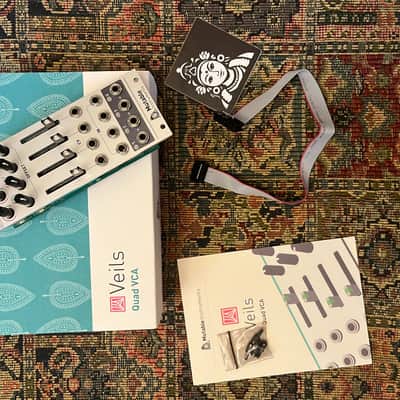 Mutable Instruments Veils v2 - 2020 - Four-Channel VCA and Mixer - original box + manual image 3