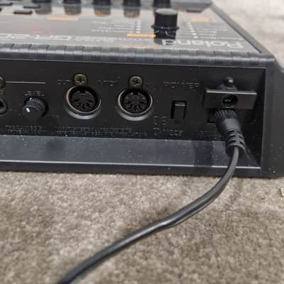 Roland GR-20 - Guitar Synthesizer - Complete System - Excellent w/ Cables & Power Supply image 2