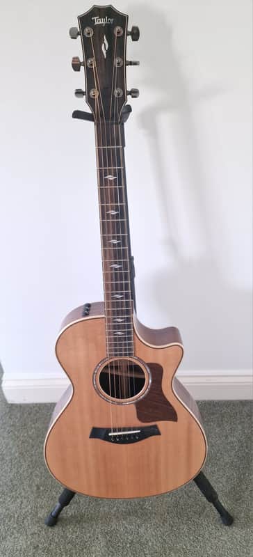 Taylor 812ce with V-Class Bracing