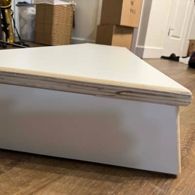 SoundesignStudio Desktop Audio Rack / Monitor Stand - White Laminate image 4